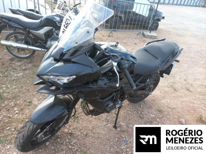 KAWASAKI VERSYS 23/23